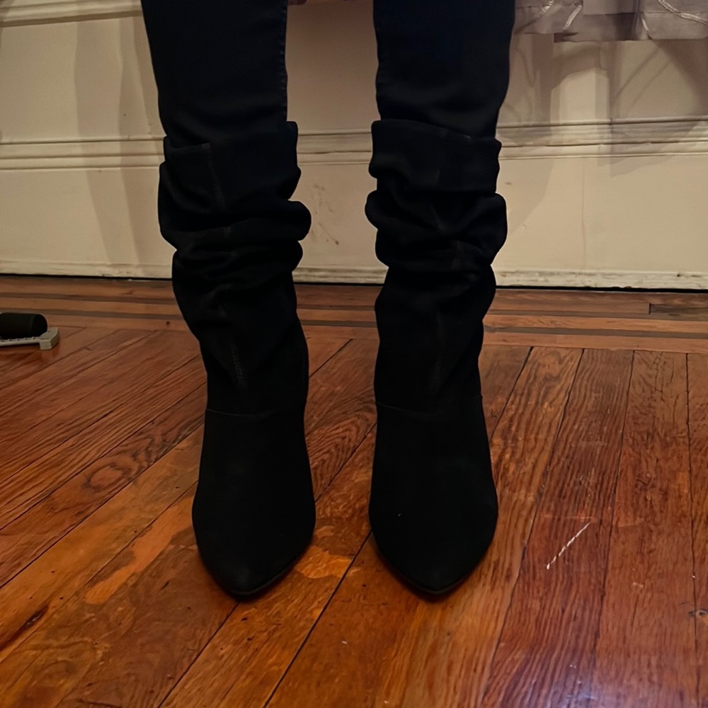 Black crunched suede boot with heel. Never been worn.
